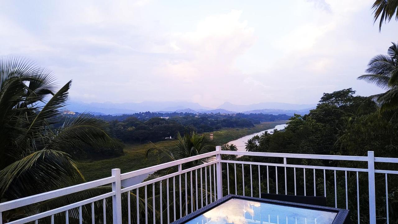Mahaweli View Inn Kandy Extérieur photo
