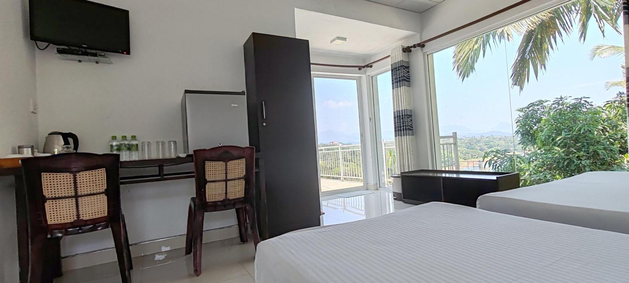 Mahaweli View Inn Kandy Extérieur photo
