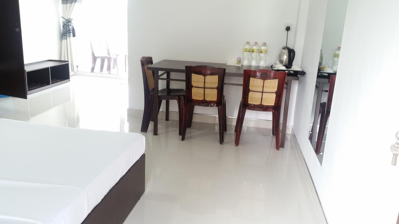 Mahaweli View Inn Kandy Extérieur photo