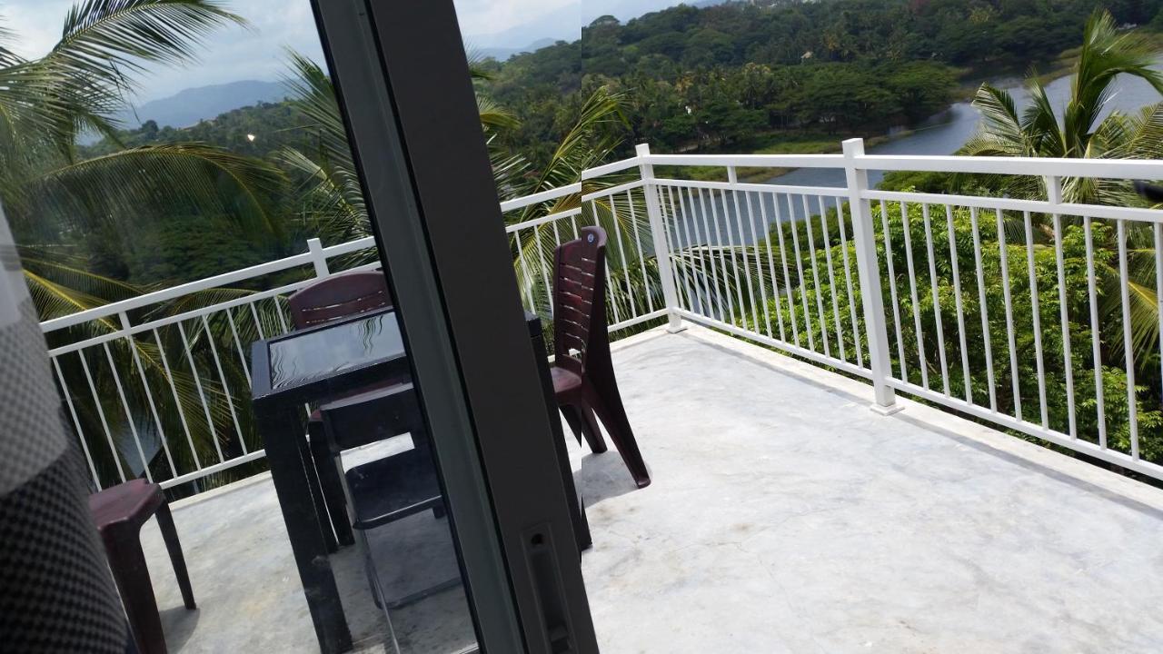 Mahaweli View Inn Kandy Extérieur photo